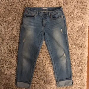 SOLD Levi’s Boyfriend Jean